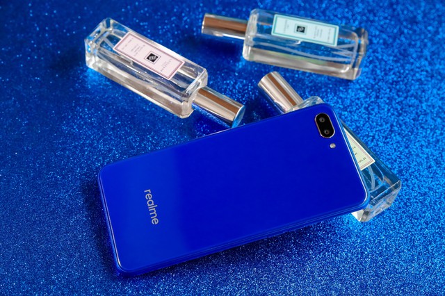 Realme C1 phi&ecirc;n bản m&agrave;u xanh ch&iacute;nh thức được b&aacute;n ra từ ng&agrave;y 26/11 tr&ecirc;n k&ecirc;nh online của TGDĐ v&agrave; FPT Shop - Ảnh 7.
