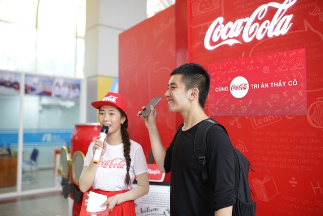 Loạt ảnh rạng ngời của sinh viên trong sự kiện “Cùng Coca-Cola tri ân thầy cô” - Ảnh 8.