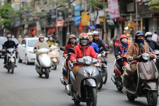 Không khí lạnh tràn về, chị em nào bảo không cần bôi kem chống nắng thì nhầm to rồi! - Ảnh 1.