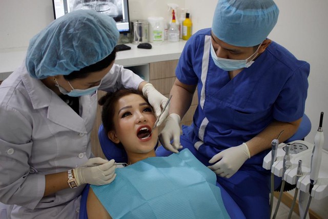 Nha khoa Kim thu hút hàng ngàn bạn trẻ ngay tuần đầu tiên triển khai chiến dịch chăm sóc răng miệng miễn phí - Ảnh 1.