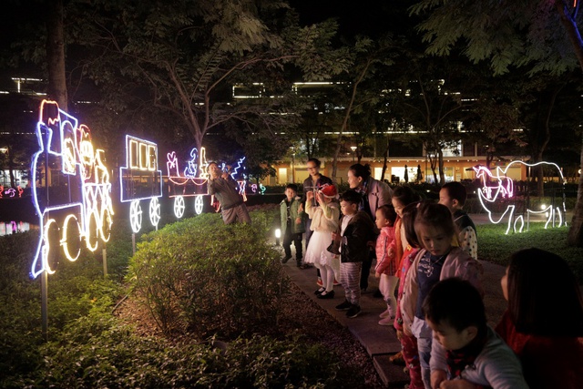 Holiday Lights – Điểm check in độc đáo tại Hà Nội mùa Giáng sinh này - Ảnh 4.