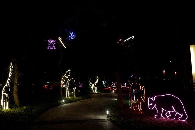 Holiday Lights – Điểm check in độc đáo tại Hà Nội mùa Giáng sinh này - Ảnh 5.
