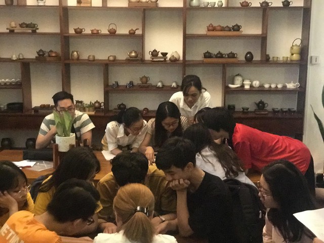 N&acirc;ng cao khả năng ngoại ngữ qua giao lưu văn h&oacute;a tr&agrave; đạo - Ảnh 5.